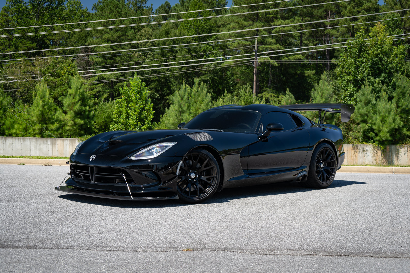Used 2014 SRT Viper SRT-10 w/ Advanced Aerodynamics Package RWD image 3