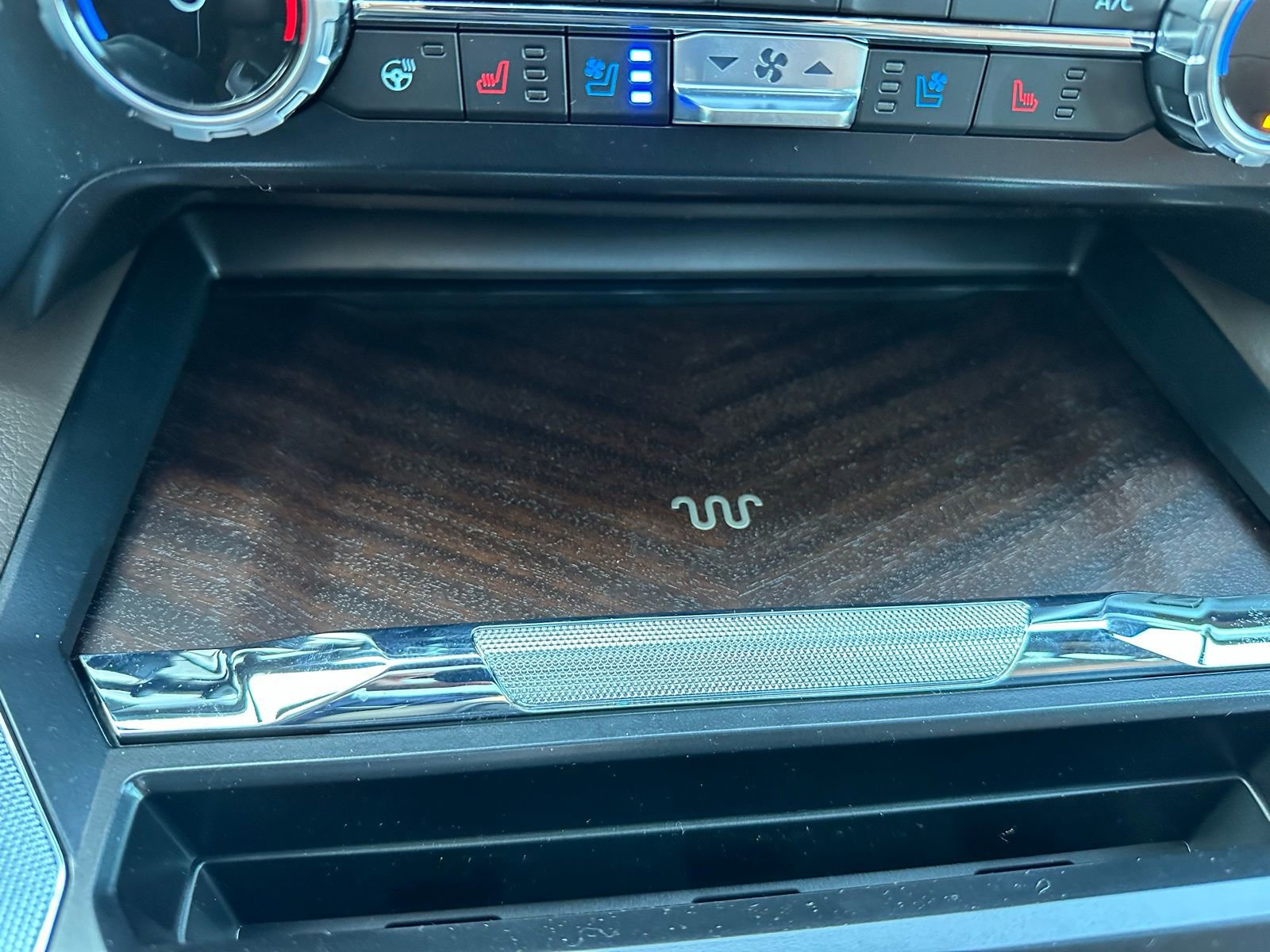 New 2025 Ford F250 King Ranch w/ Chrome Package image 29