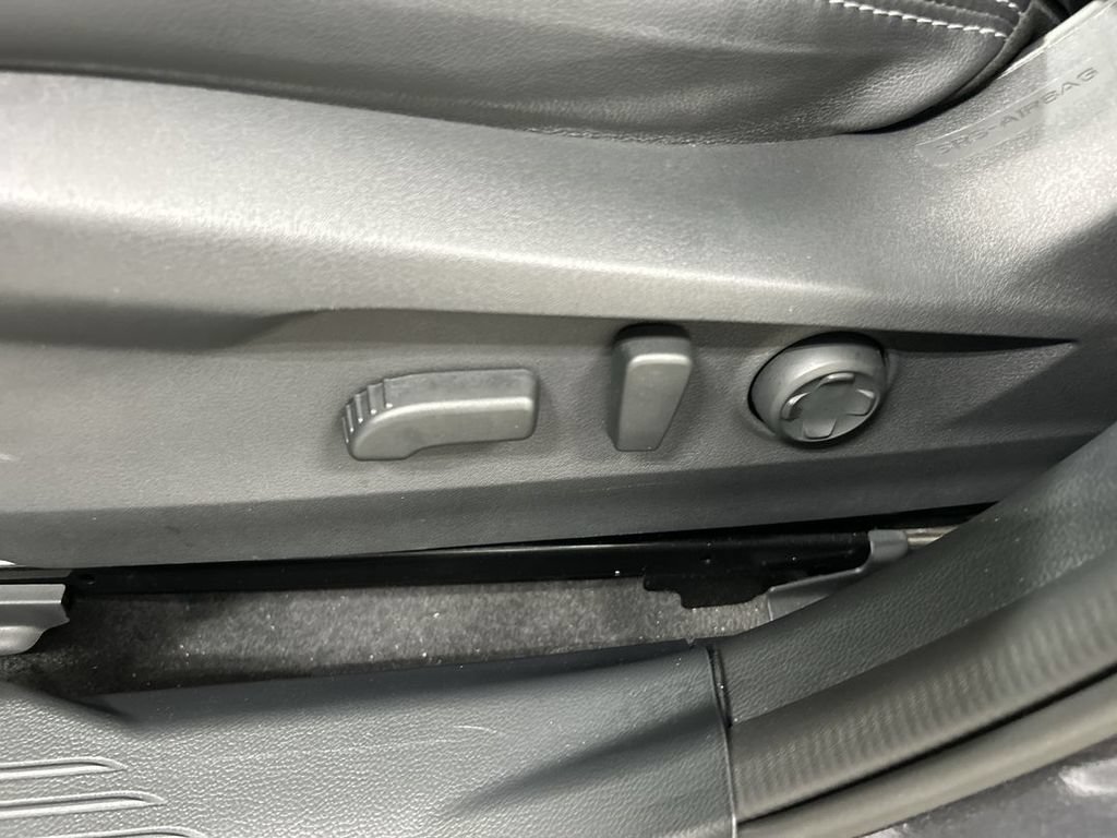 Used 2023 Subaru Legacy Limited AWD/4WD image 10