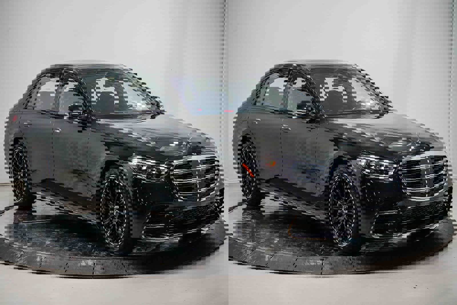 Used 2025 Mercedes-Benz S 580 4MATIC Sedan image 5