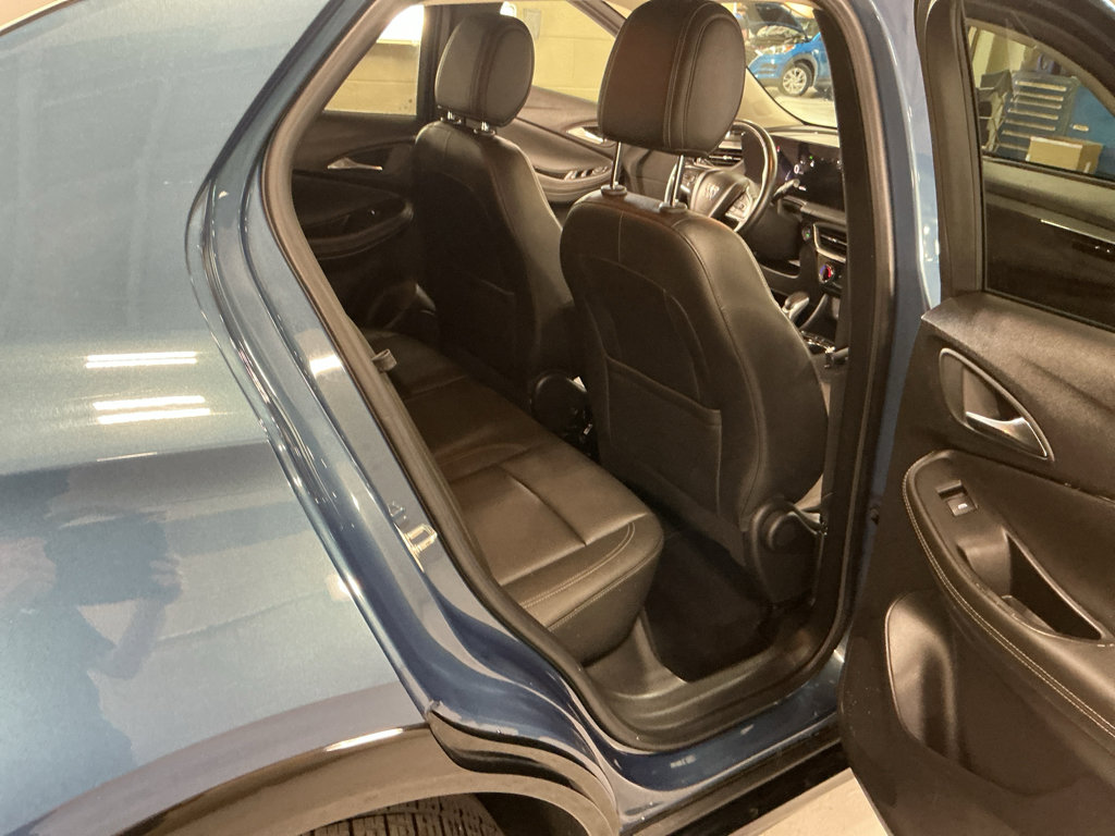 Used 2024 Buick Encore GX Sport Touring image 15
