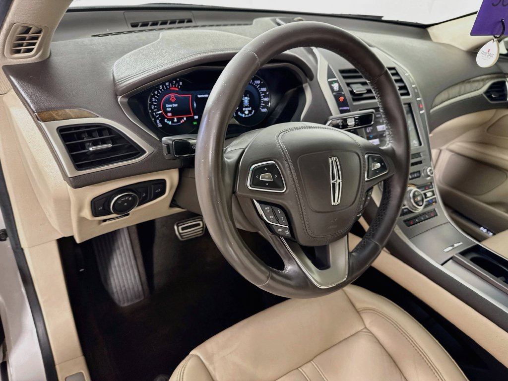 Used 2019 Lincoln MKZ Reserve w/ Reserve Plus Package FWD image 9
