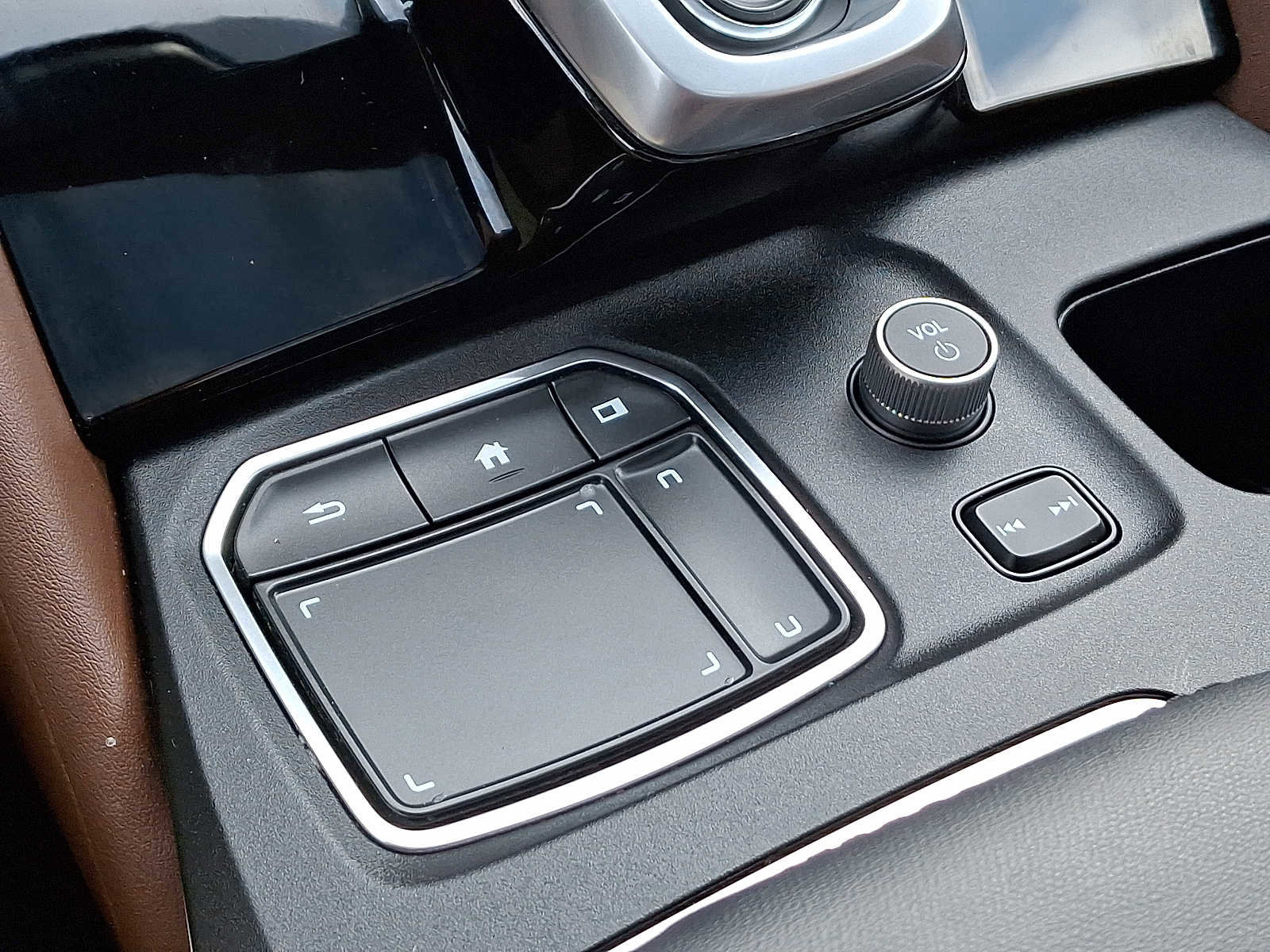 Used 2024 Acura MDX SH-AWD w/ Technology Package image 26