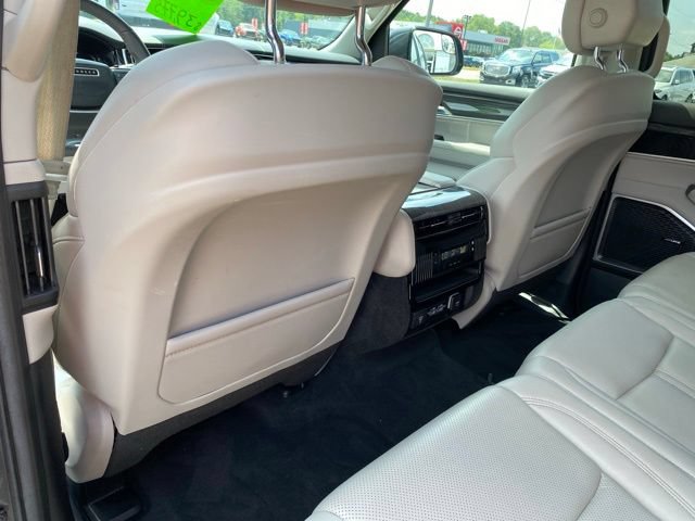 Used 2022 Jeep Wagoneer Series II AWD/4WD image 30