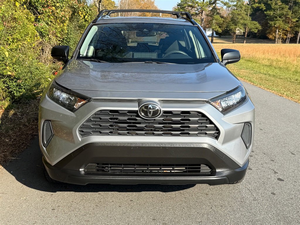 Used 2019 Toyota RAV4 LE w/ All Weather Liner Package image 8