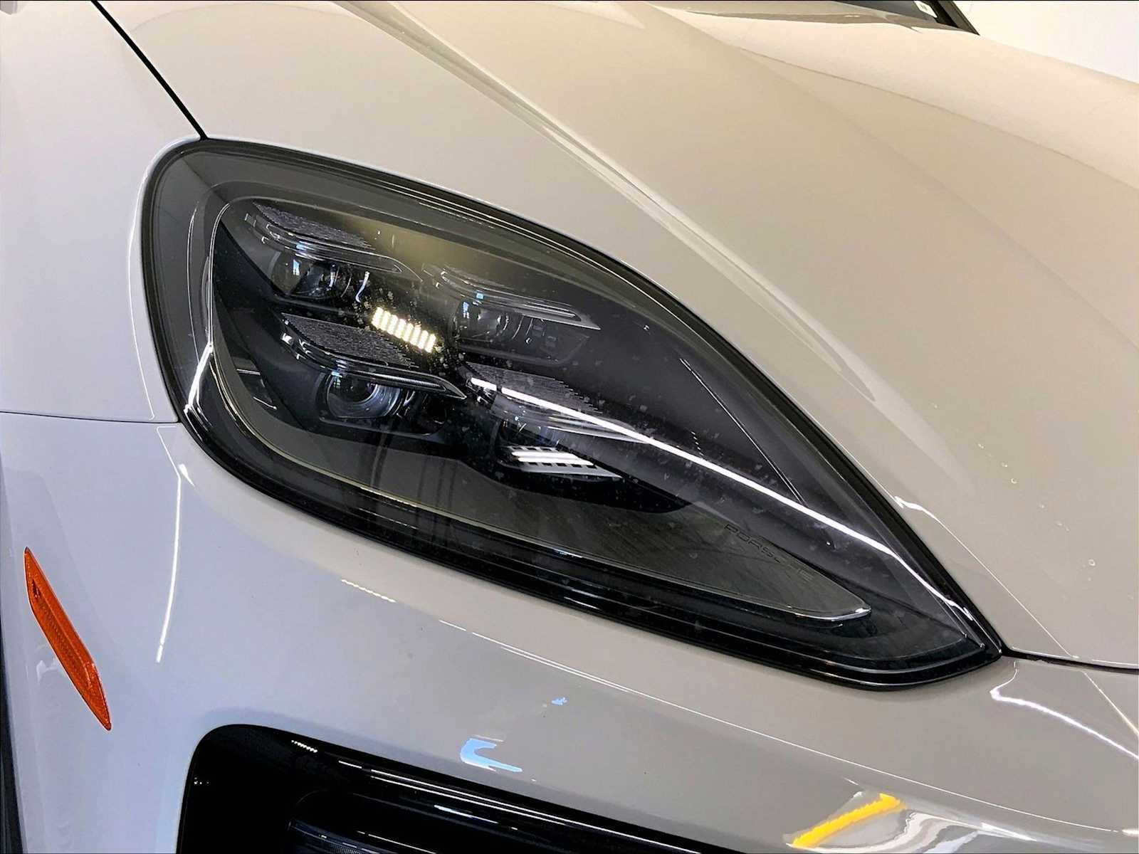 New 2026 Porsche Cayenne S image 12