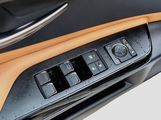 Used 2022 Lexus ES 300h w/ Premium Package FWD image 22