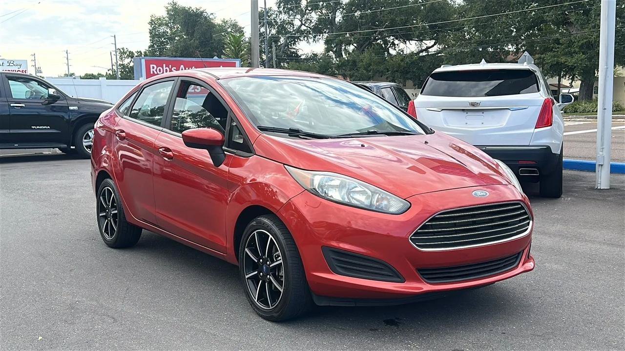 Used 2018 Ford Fiesta SE FWD image 5