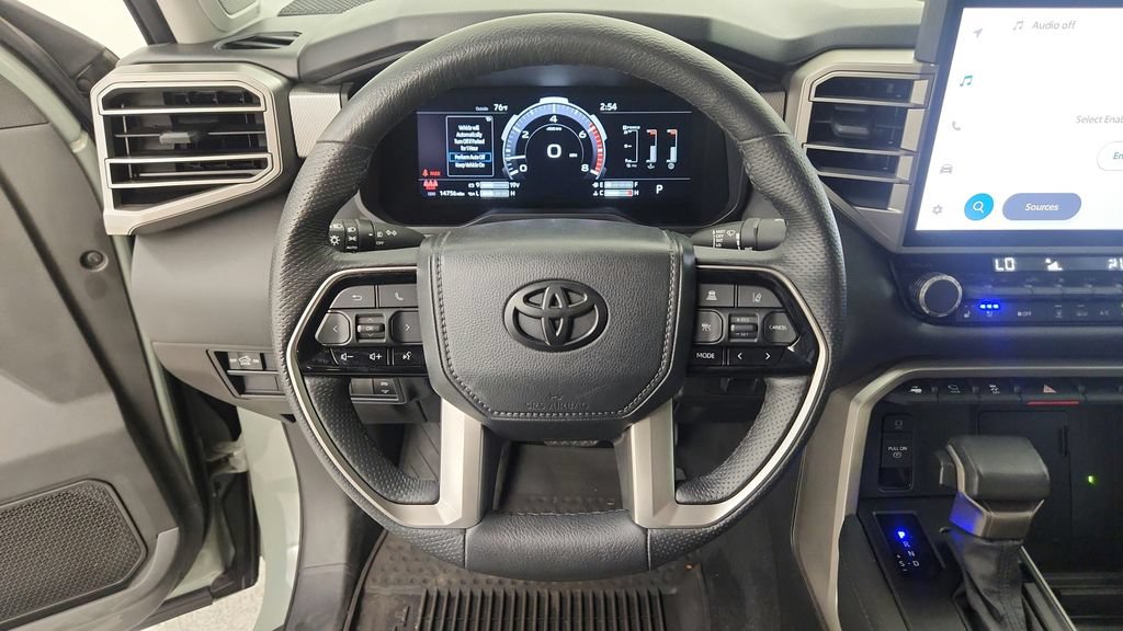 Used 2024 Toyota Tundra Limited AWD/4WD image 45