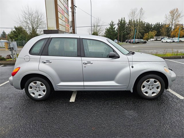 Used 2005 Chrysler PT Cruiser image 2