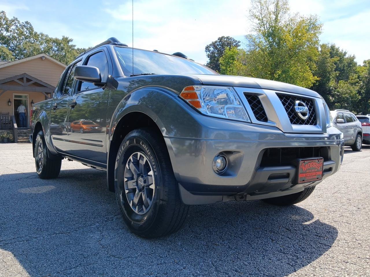 Used 2021 Nissan Frontier PRO-4X w/ Pro-4x Utility Package AWD/4WD image 4