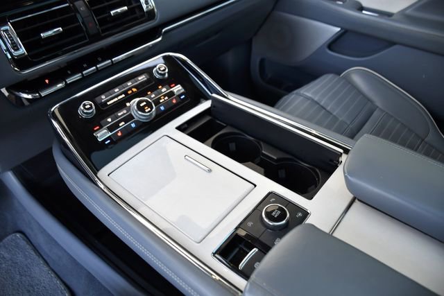 Used 2018 Lincoln Navigator L Black Label image 12