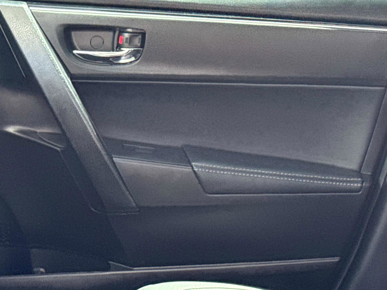 Used 2019 Toyota Corolla XLE image 20