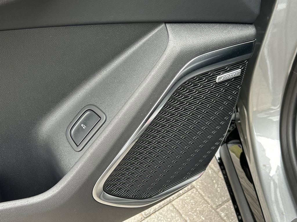 New 2026 Buick Enclave Sport Touring w/ Power Package image 21