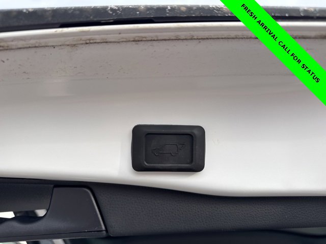 Used 2025 Toyota RAV4 XLE w/ Convenience Package image 10