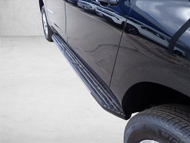 New 2026 Chevrolet Suburban LT w/ Comfort Package AWD/4WD image 8