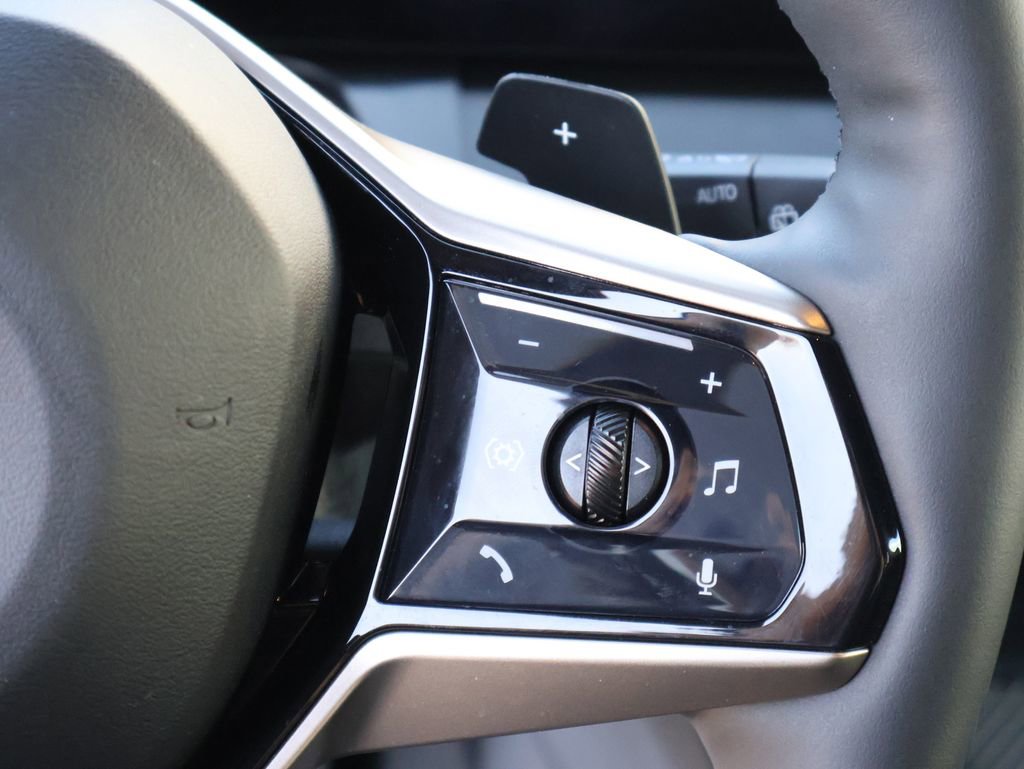 Certified 2025 BMW X3 xDrive30i w/ Premium Package image 37