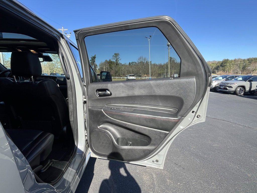 Used 2024 Dodge Durango GT image 17