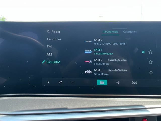 Certified 2024 Kia Sorento S w/ Panoramic Sunroof Package FWD image 19