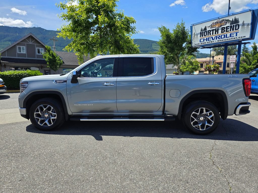 Used 2025 GMC Sierra 1500 SLT w/ SLT Premium Package AWD/4WD image 8