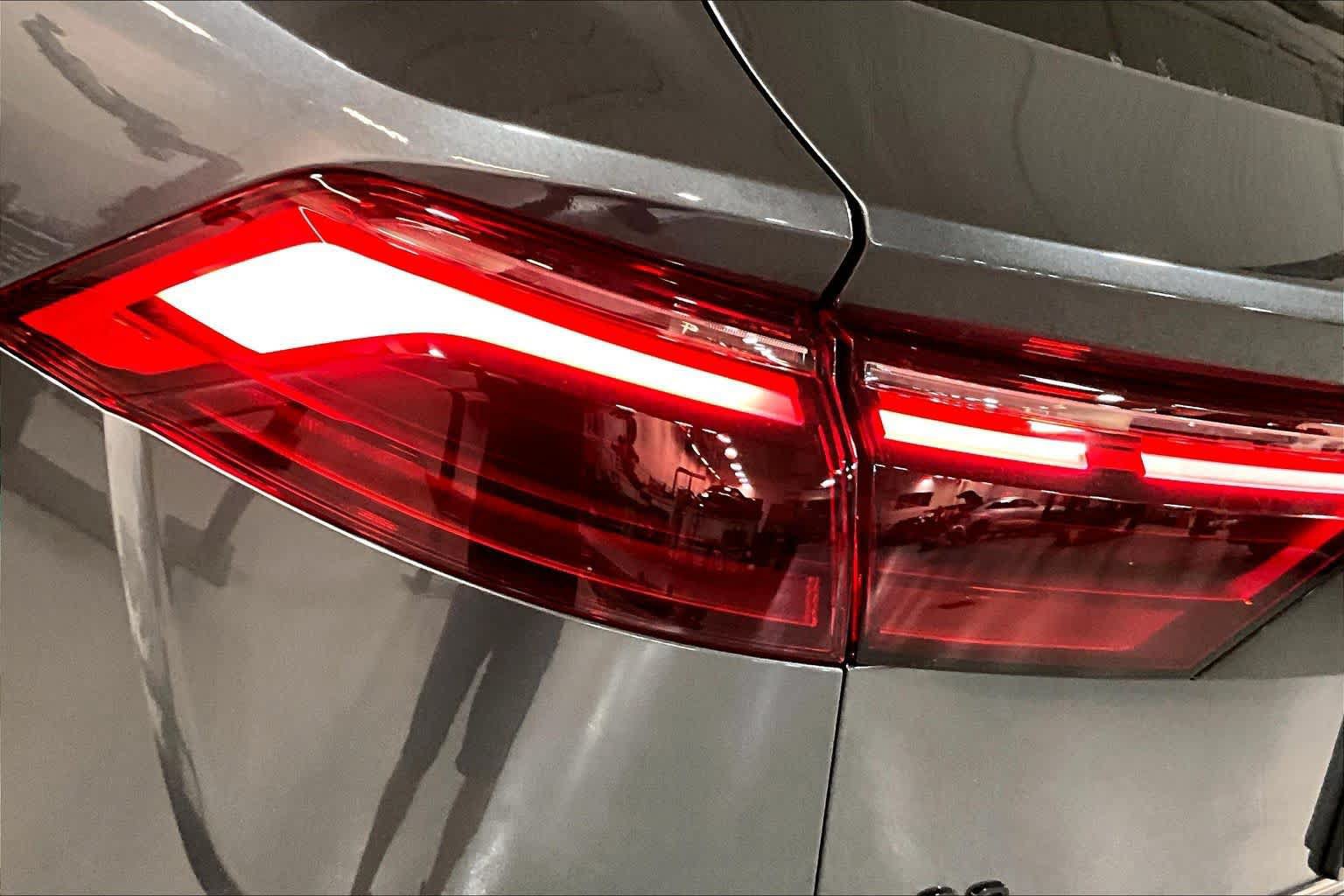 New 2027 Audi Q8 Premium Plus AWD/4WD image 14