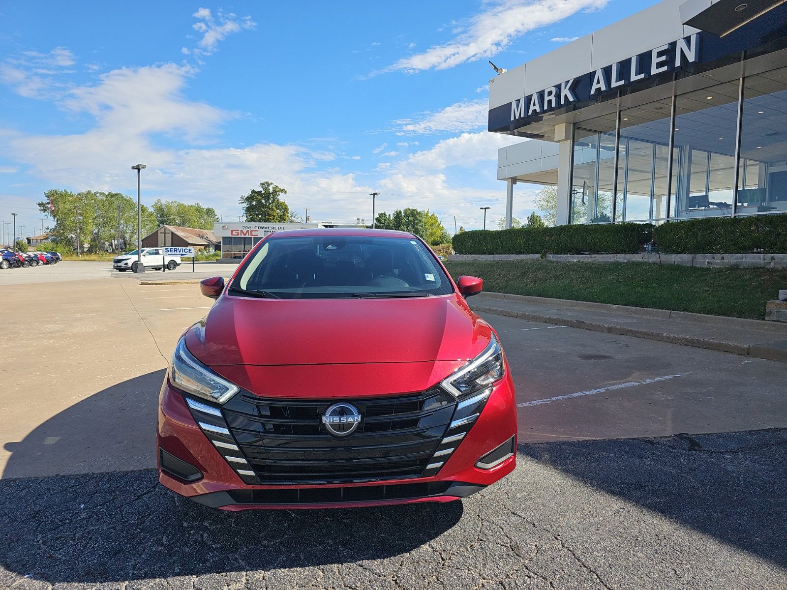 Used 2025 Nissan Versa SV FWD image 9