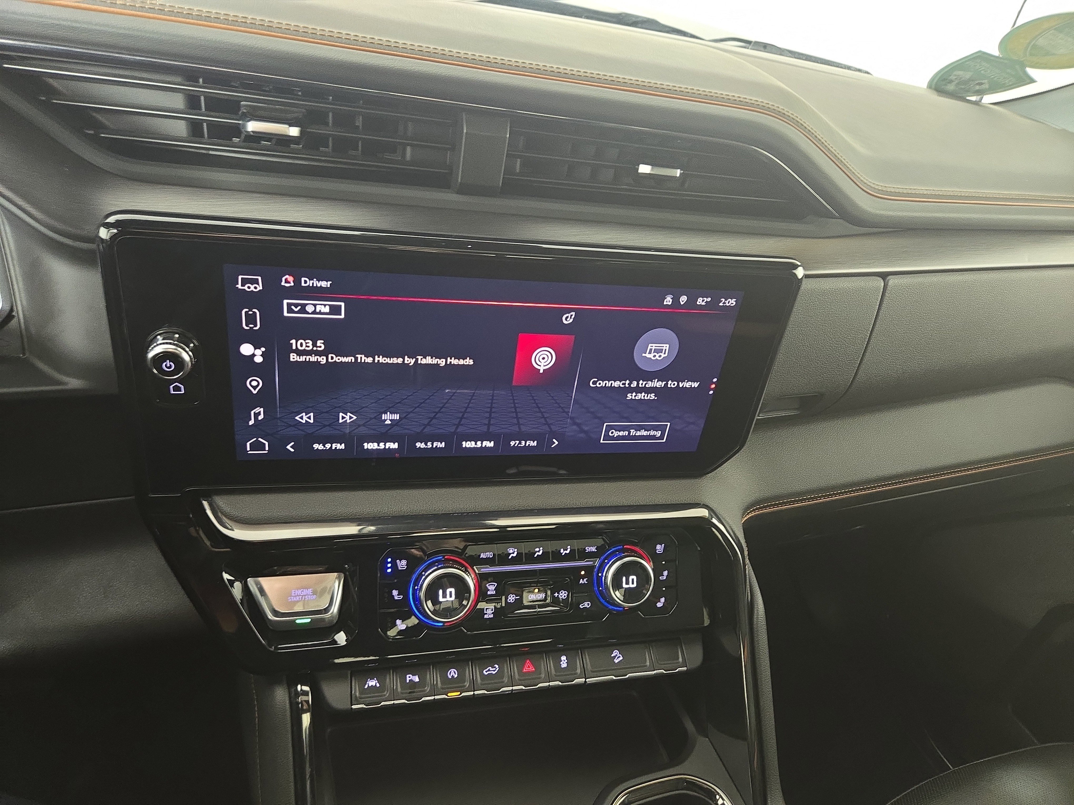 Certified 2023 GMC Sierra 1500 AT4 w/ Technology Package AWD/4WD image 22
