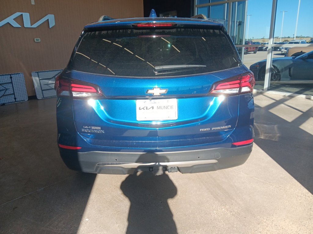 Used 2022 Chevrolet Equinox Premier AWD/4WD image 12