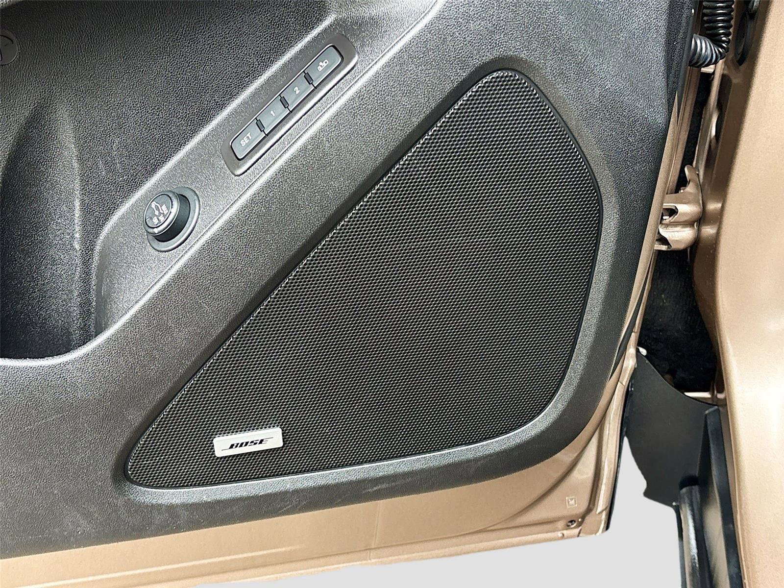 Used 2019 Chevrolet Equinox Premier FWD image 19