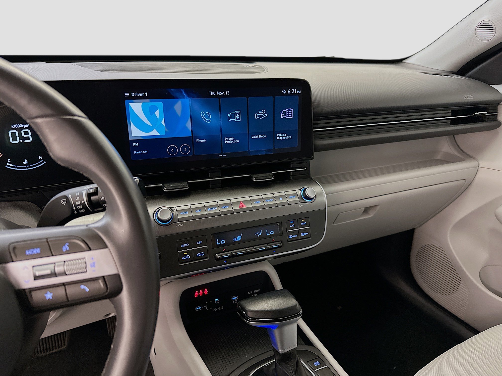 Used 2024 Hyundai Kona SEL image 25