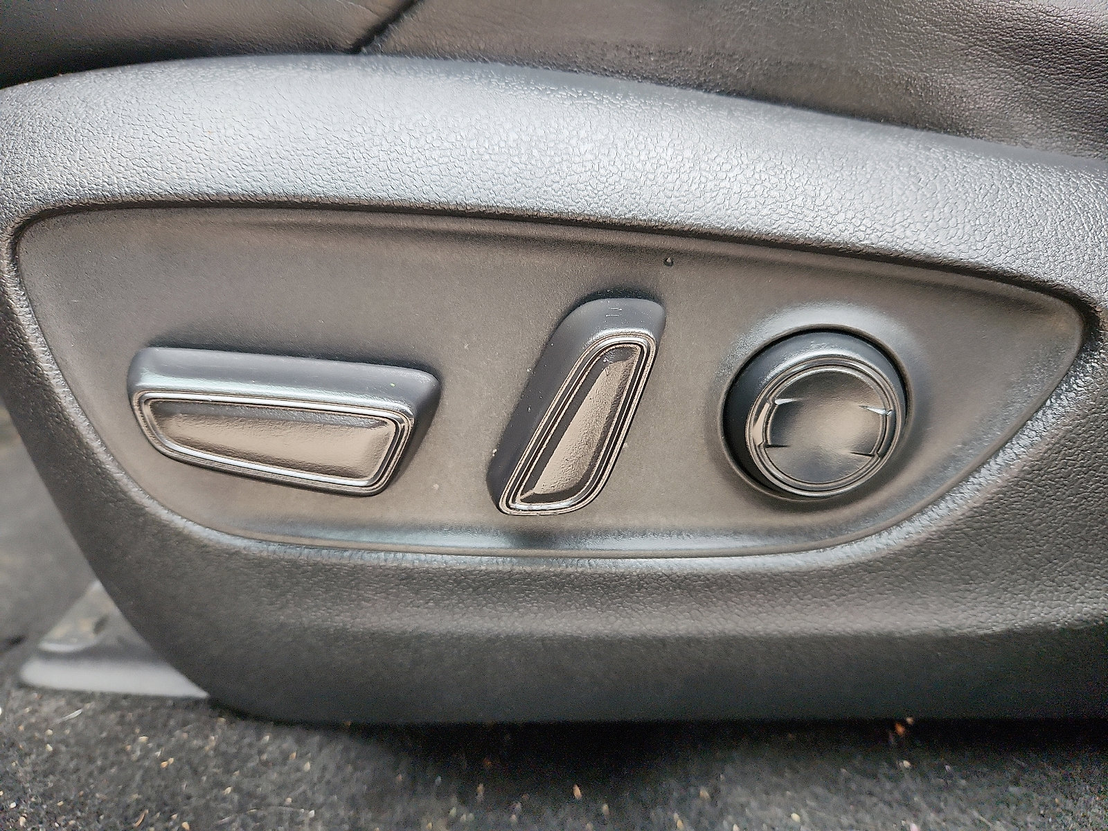 Used 2019 Toyota RAV4 Adventure AWD/4WD image 14