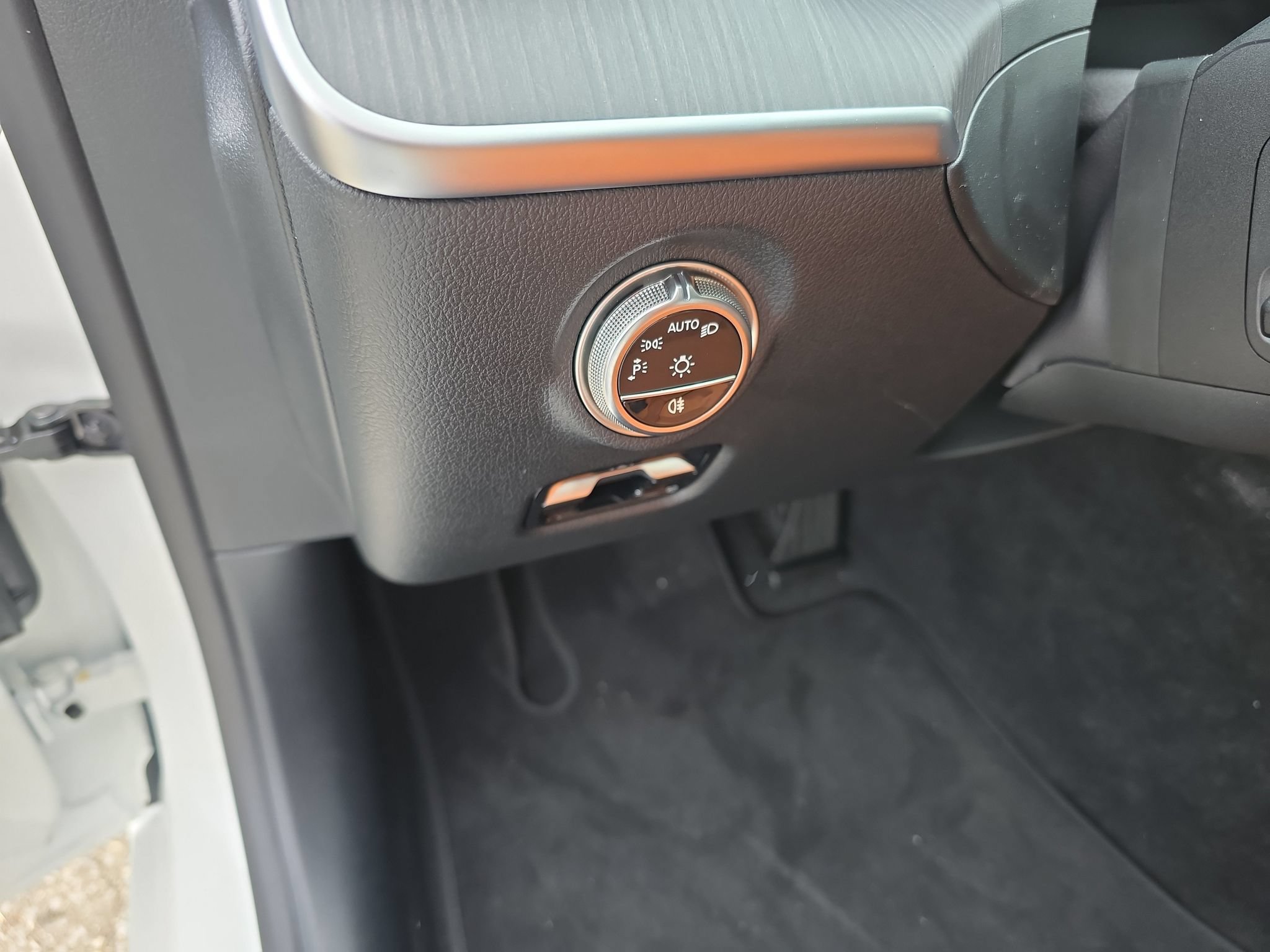 Certified 2026 Mercedes-Benz C 300 4MATIC Sedan image 12