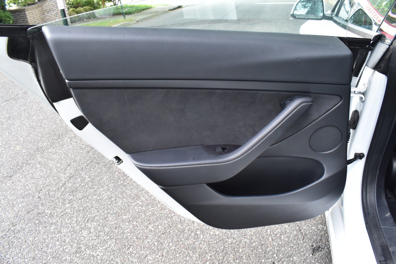 Used 2023 Tesla Model 3 Standard Range RWD image 19