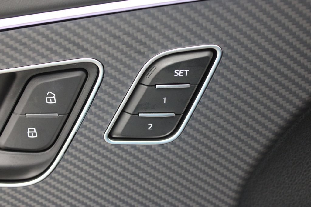 New 2026 Audi SQ8 Prestige AWD/4WD image 19