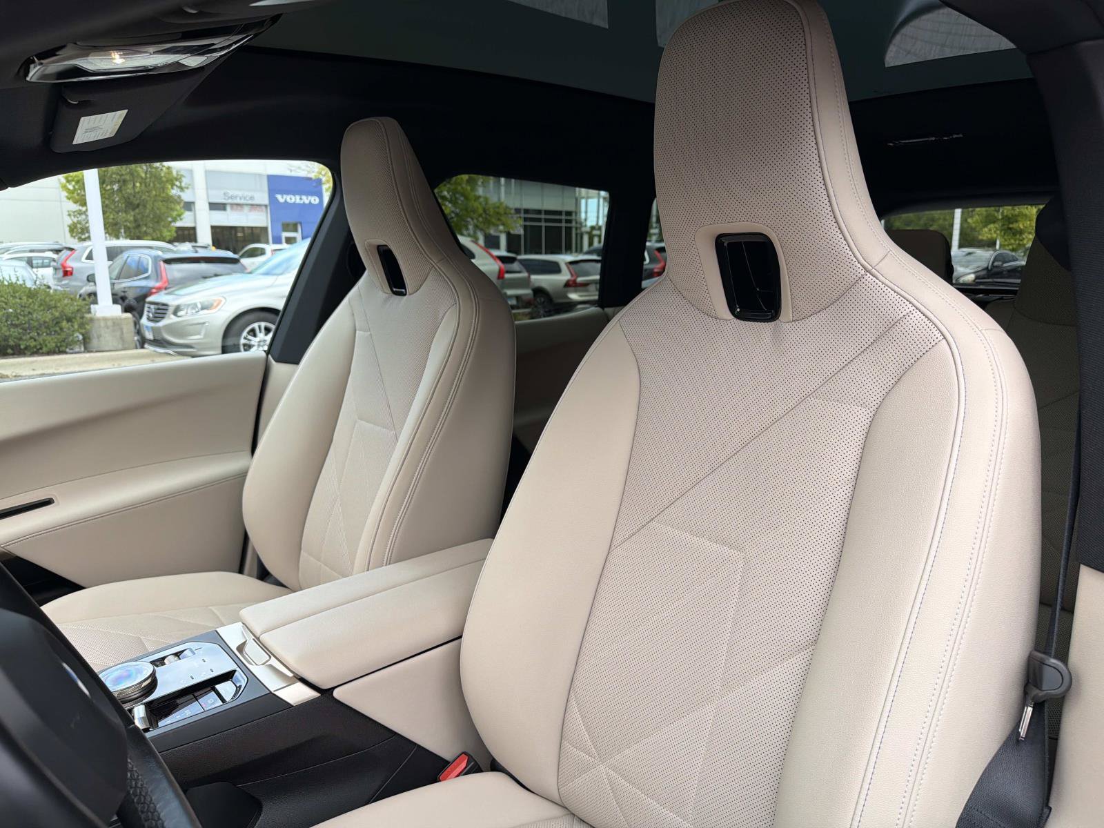 Certified 2024 BMW iX xDrive50 w/ Sport Package AWD/4WD image 20