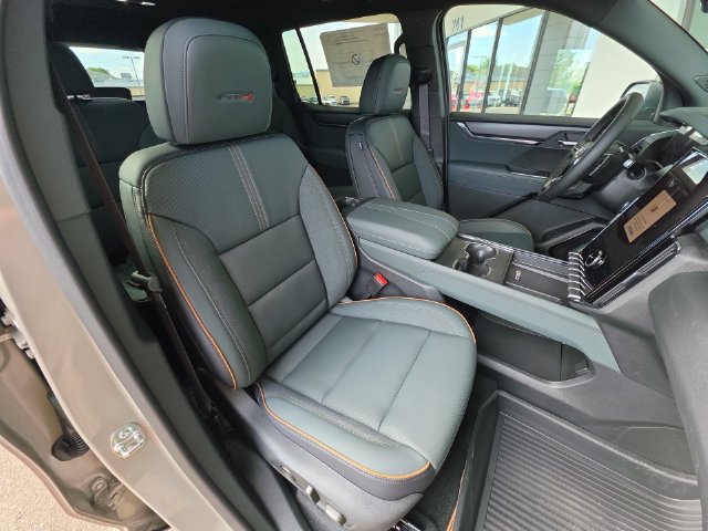 New 2026 GMC Acadia AT4 w/ Luxury Package AWD/4WD image 21