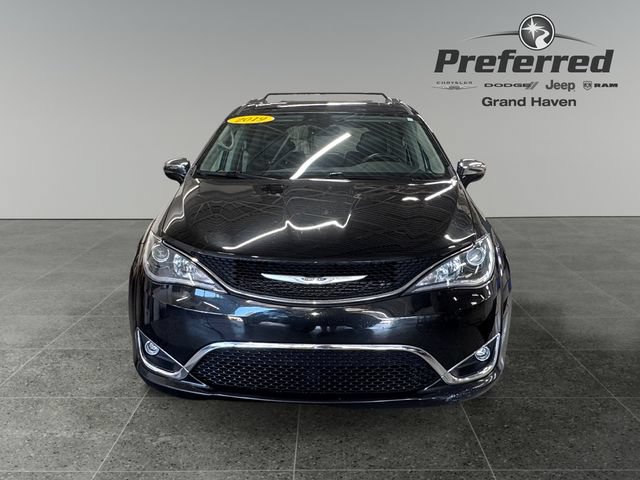 Used 2019 Chrysler Pacifica Limited FWD image 12