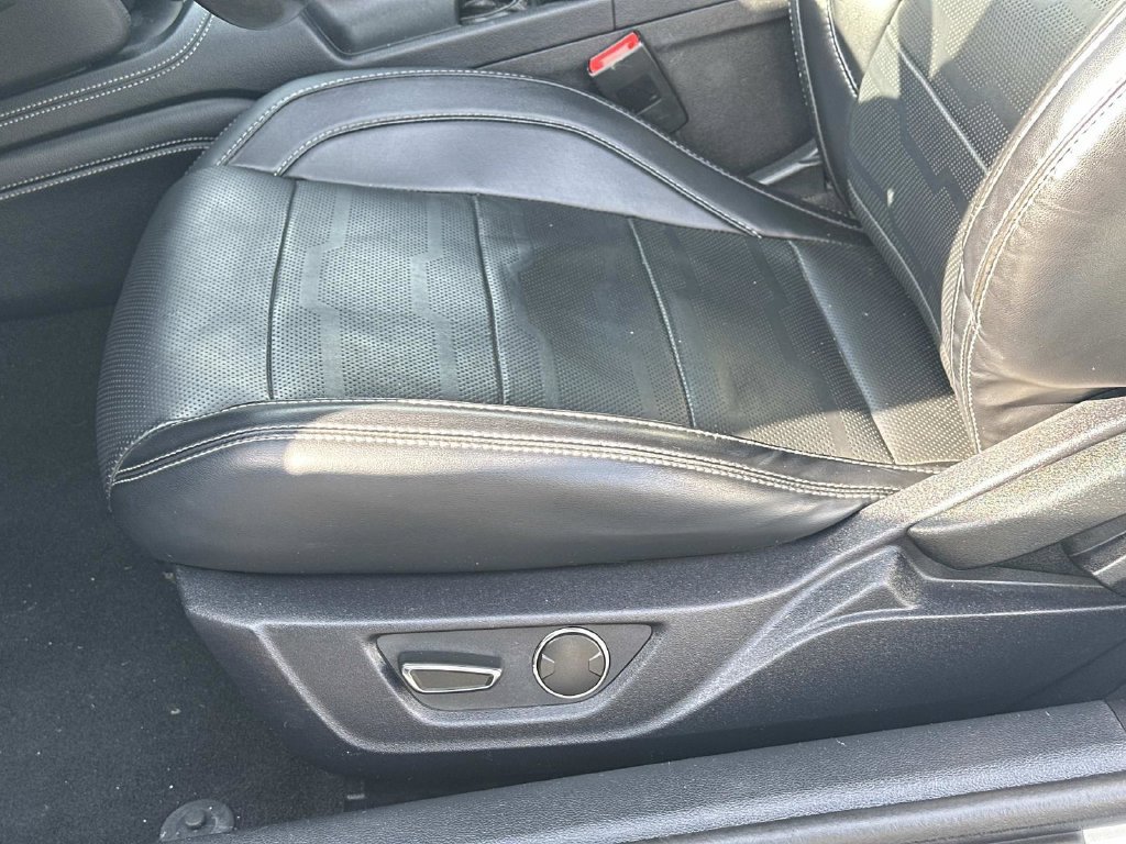 Used 2019 Ford Mustang GT Premium w/ Equipment Group 401A RWD image 16