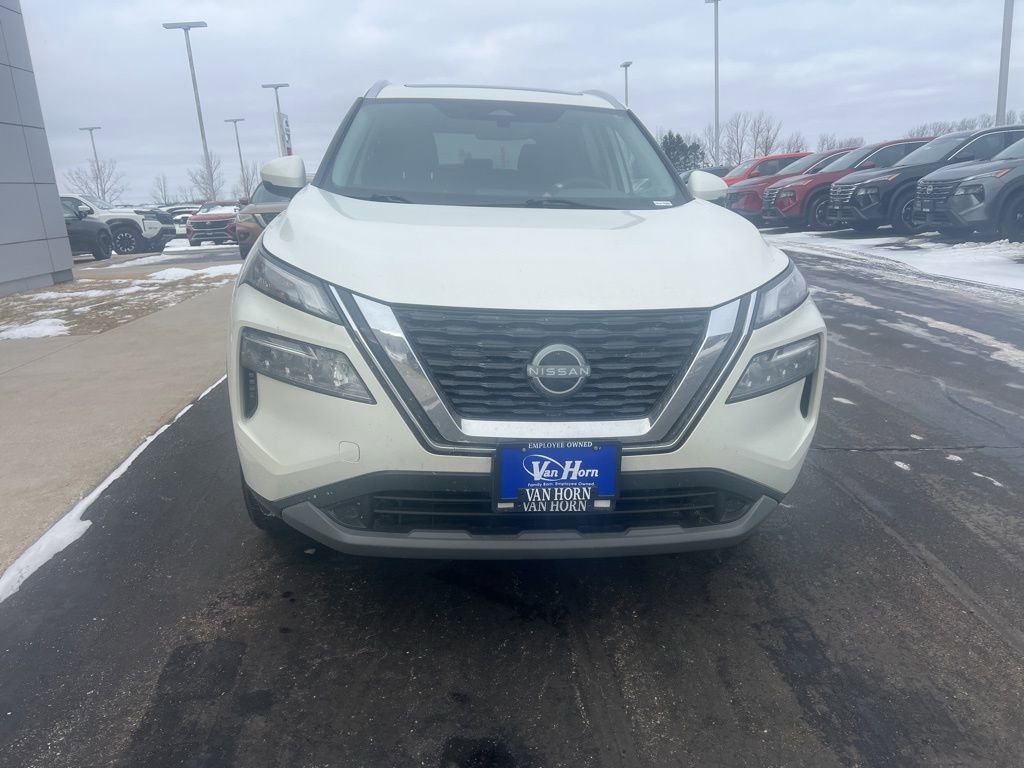 Used 2023 Nissan Rogue SV w/ SV Premium Package image 8