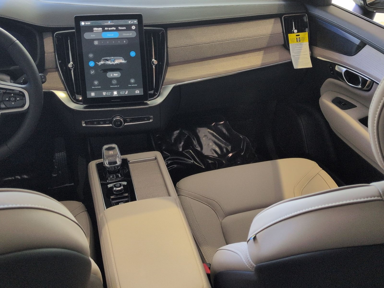 New 2026 Volvo XC90 T8 Plus w/ Protection Package Premier AWD/4WD image 30