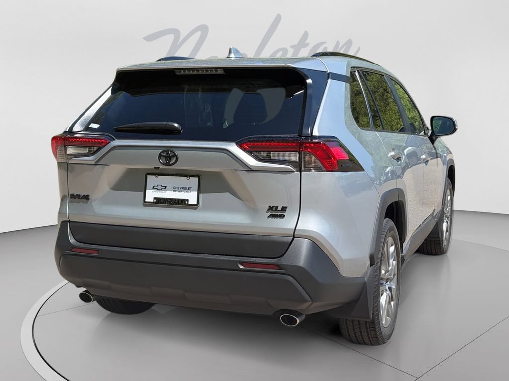Used 2025 Toyota RAV4 XLE Premium w/ Weather Package AWD/4WD image 5