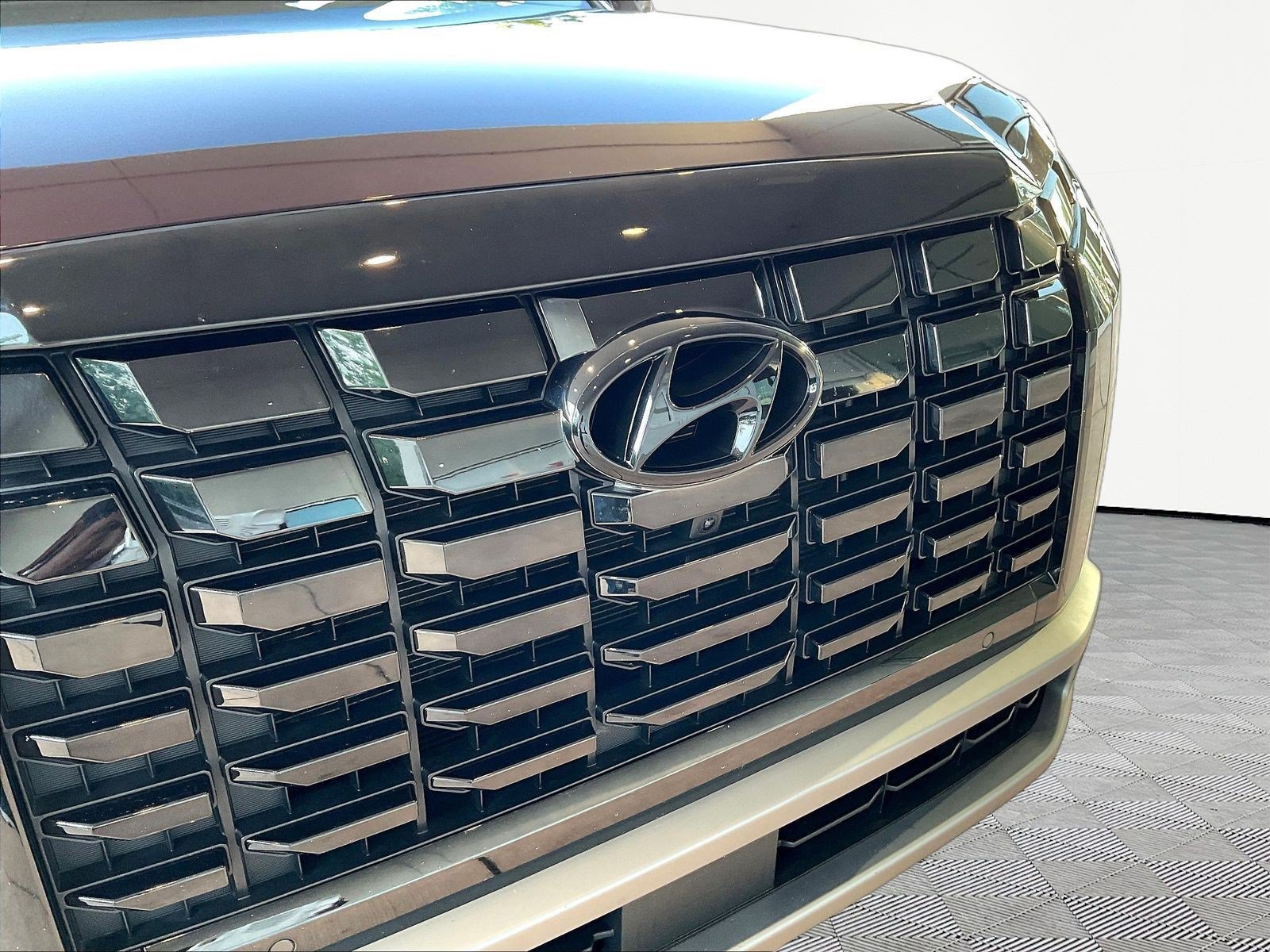 Used 2023 Hyundai Palisade Limited FWD image 32