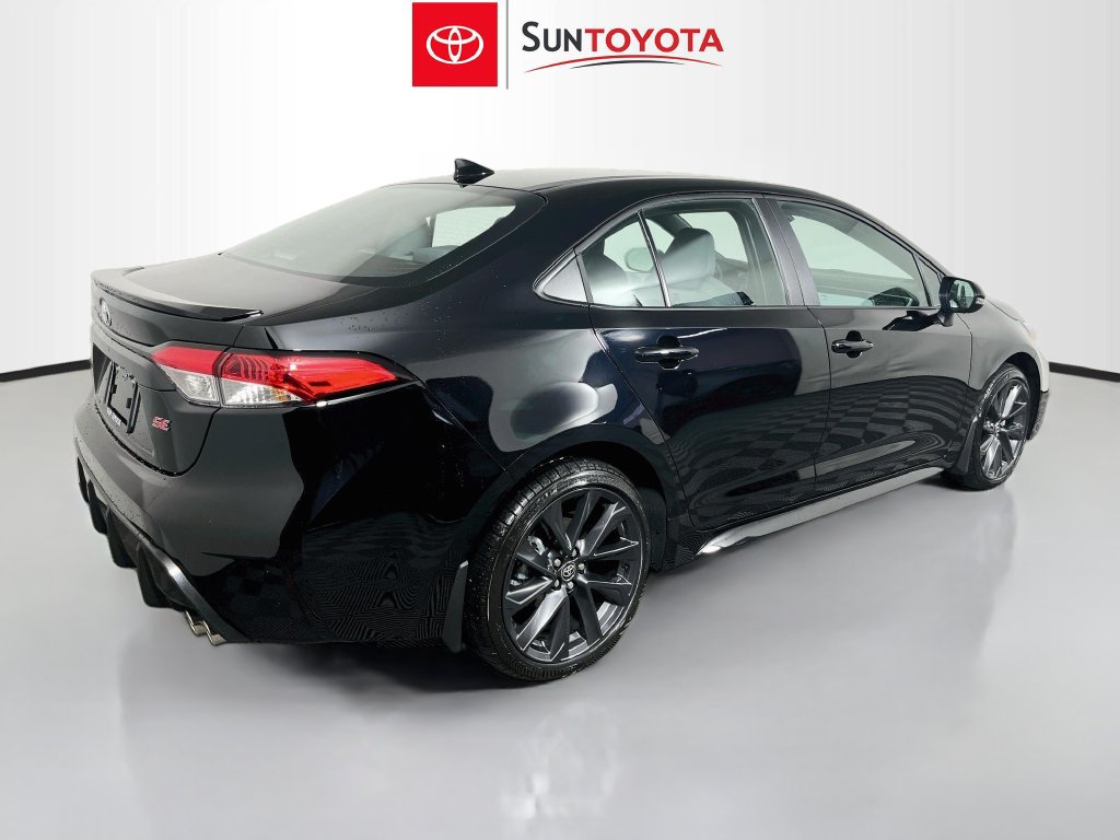 Used 2026 Toyota Corolla SE FWD image 3