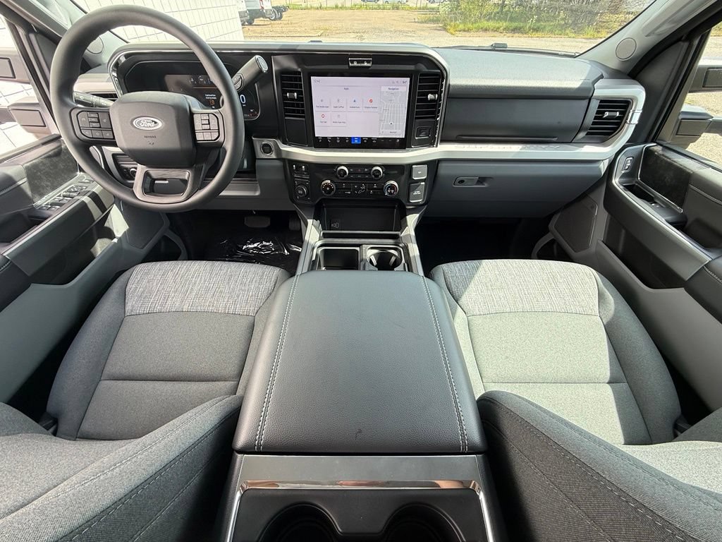 New 2026 Ford F250 XLT w/ XLT Premium Package AWD/4WD image 23