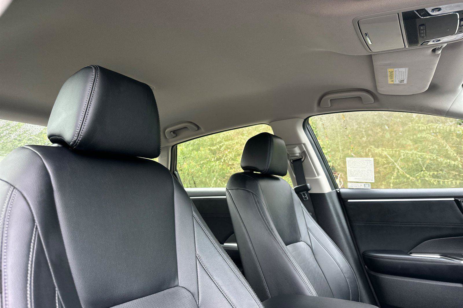 Used 2019 Honda Clarity Touring image 16