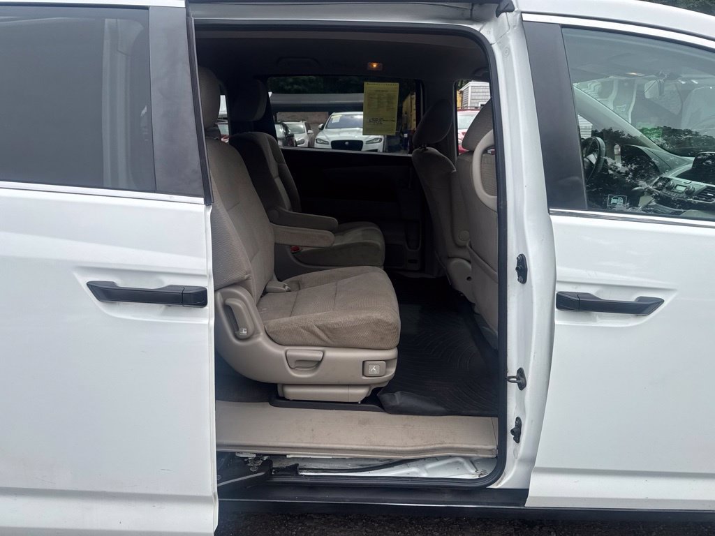 Used 2011 Honda Odyssey LX image 35
