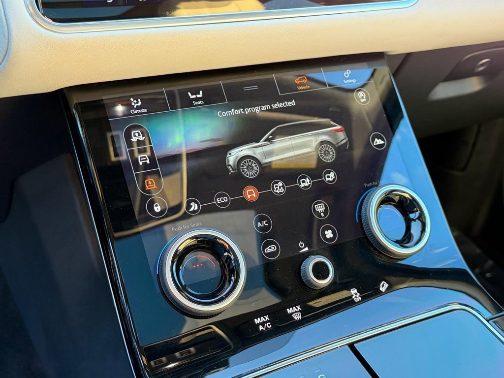 Used 2020 Land Rover Range Rover Velar R-Dynamic HSE image 20