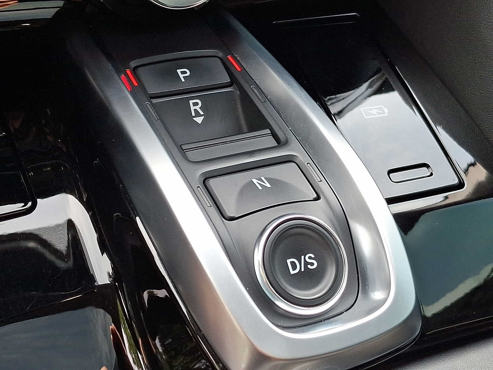 Used 2024 Acura MDX w/ Technology Package AWD/4WD image 13