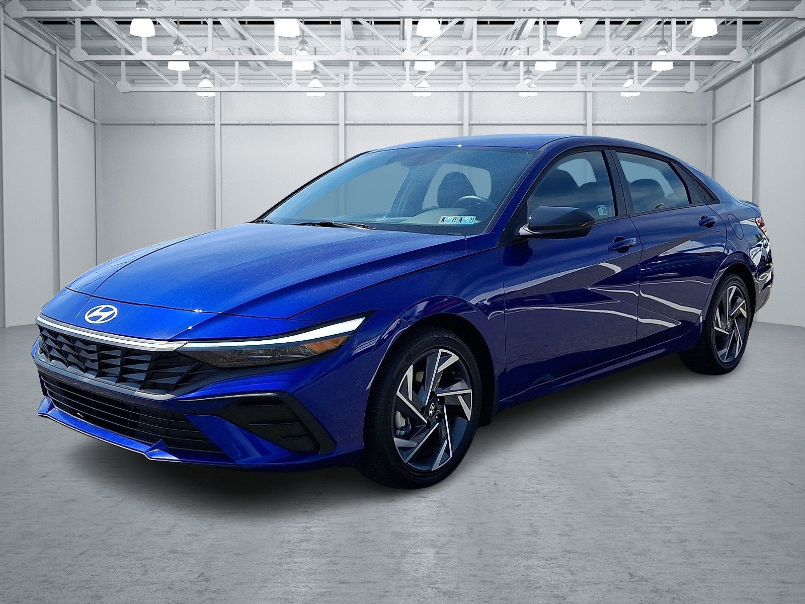 Certified 2025 Hyundai Elantra Sport FWD image 3