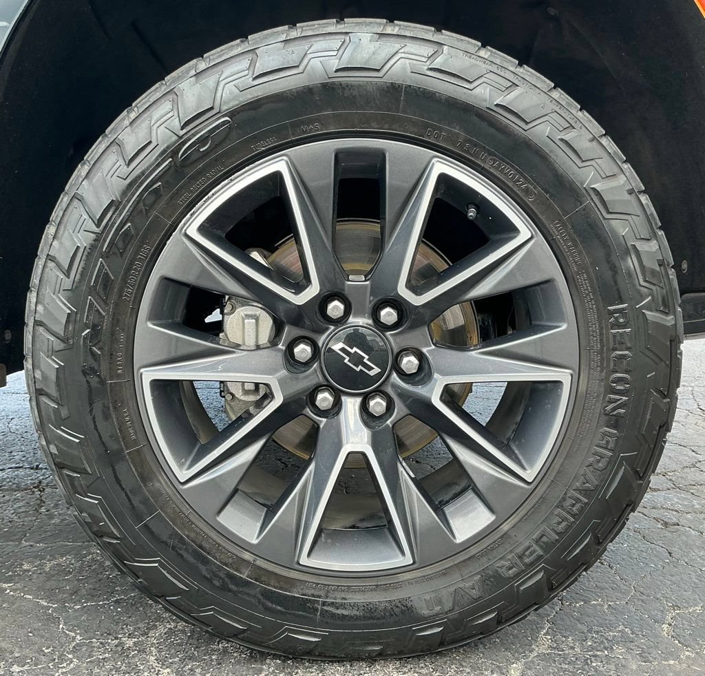Used 2021 Chevrolet Tahoe Z71 AWD/4WD image 13